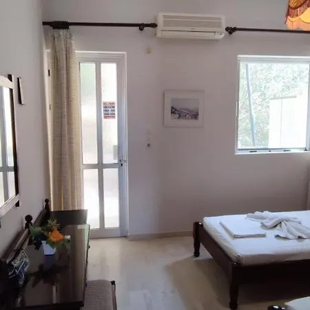 Anna And Aparthotel